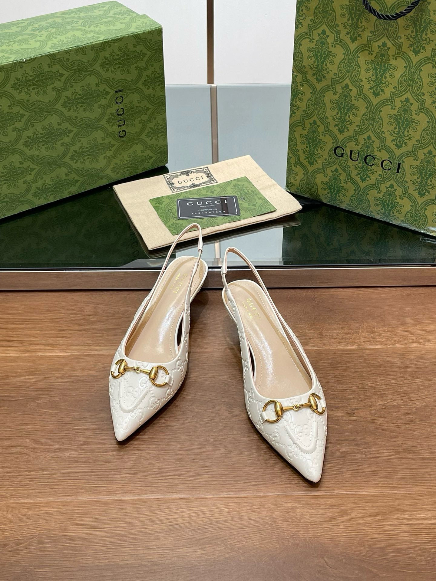 GG HEELS