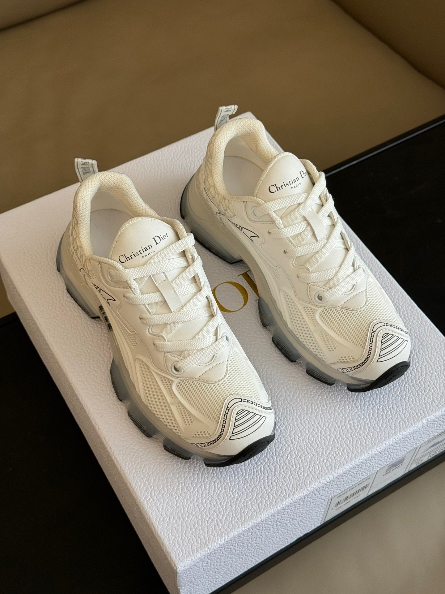 CD VIBE SNEAKERS