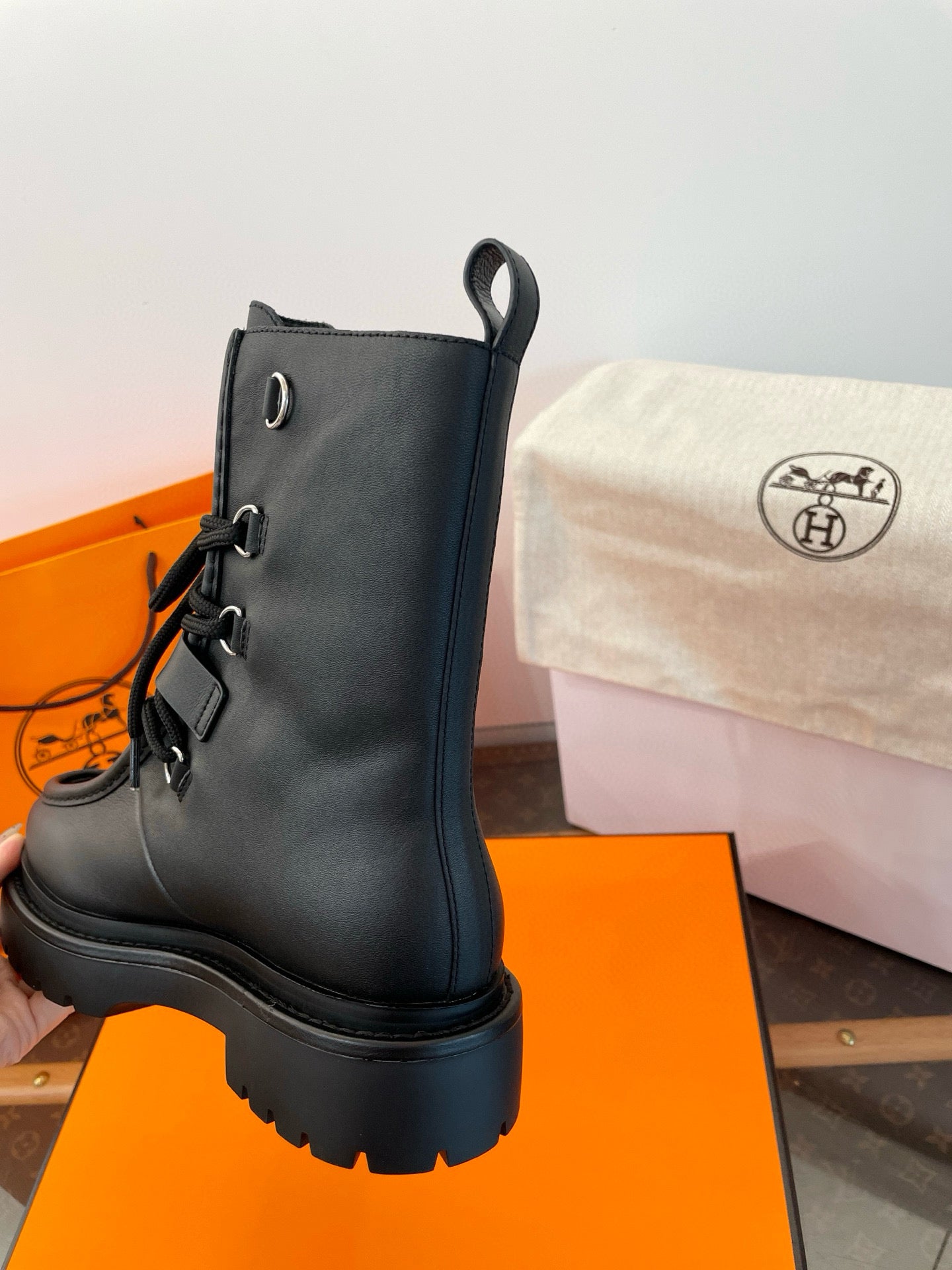 HERM LAND BOOTS