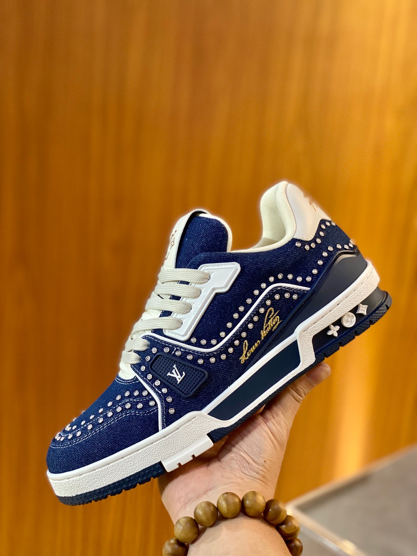LOU TRAINERS
