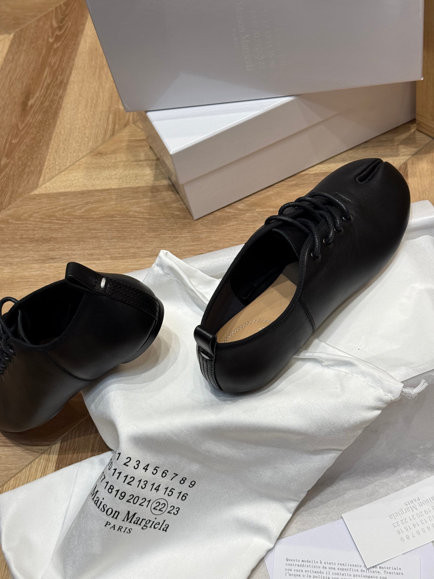 MAISON M TABI LOAFERS