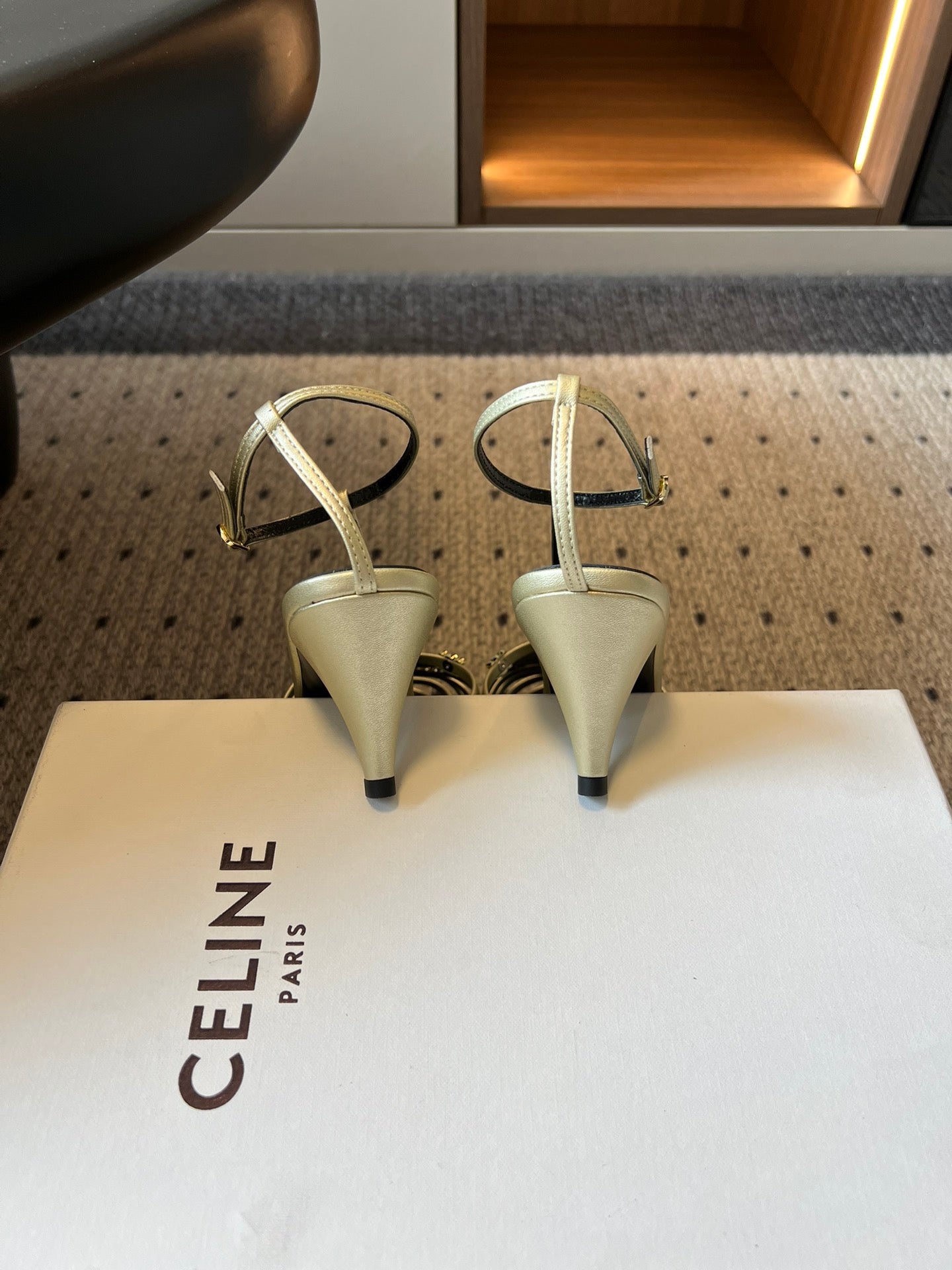 CEL HEELS