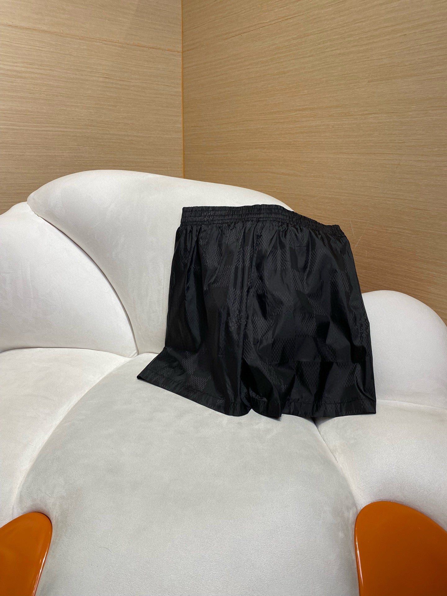 LOU SHORTS