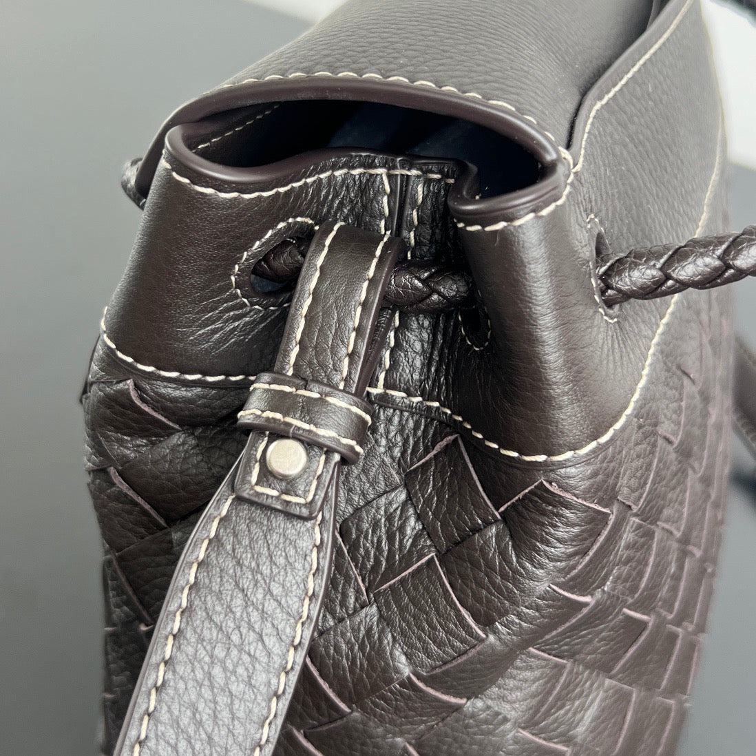 BOTT V SMALL ANDIAMO MESSENGER BAG