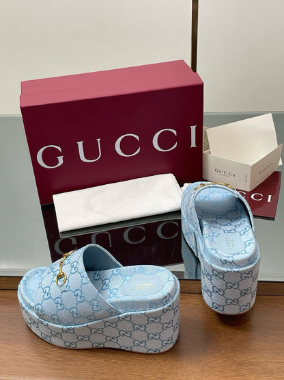 GG WEDGE SANDALS