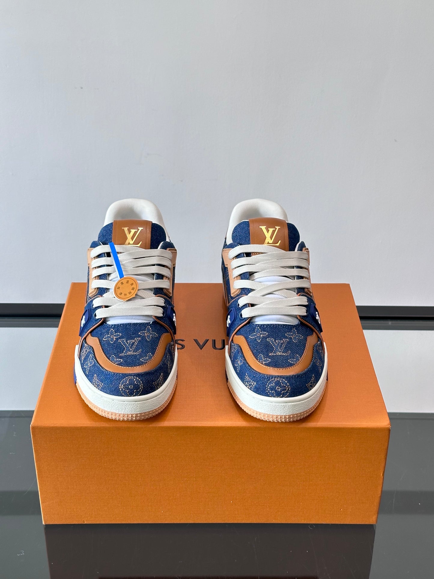 LOU TRAINERS