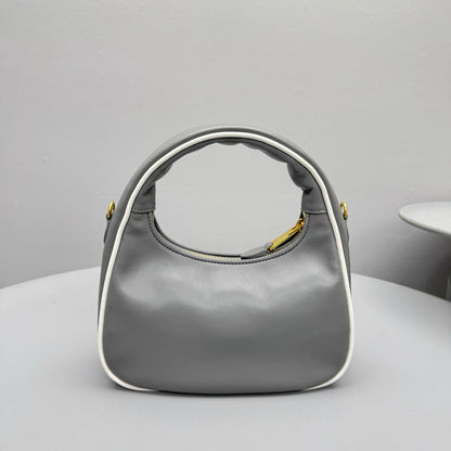 MIU M WANDER BAG