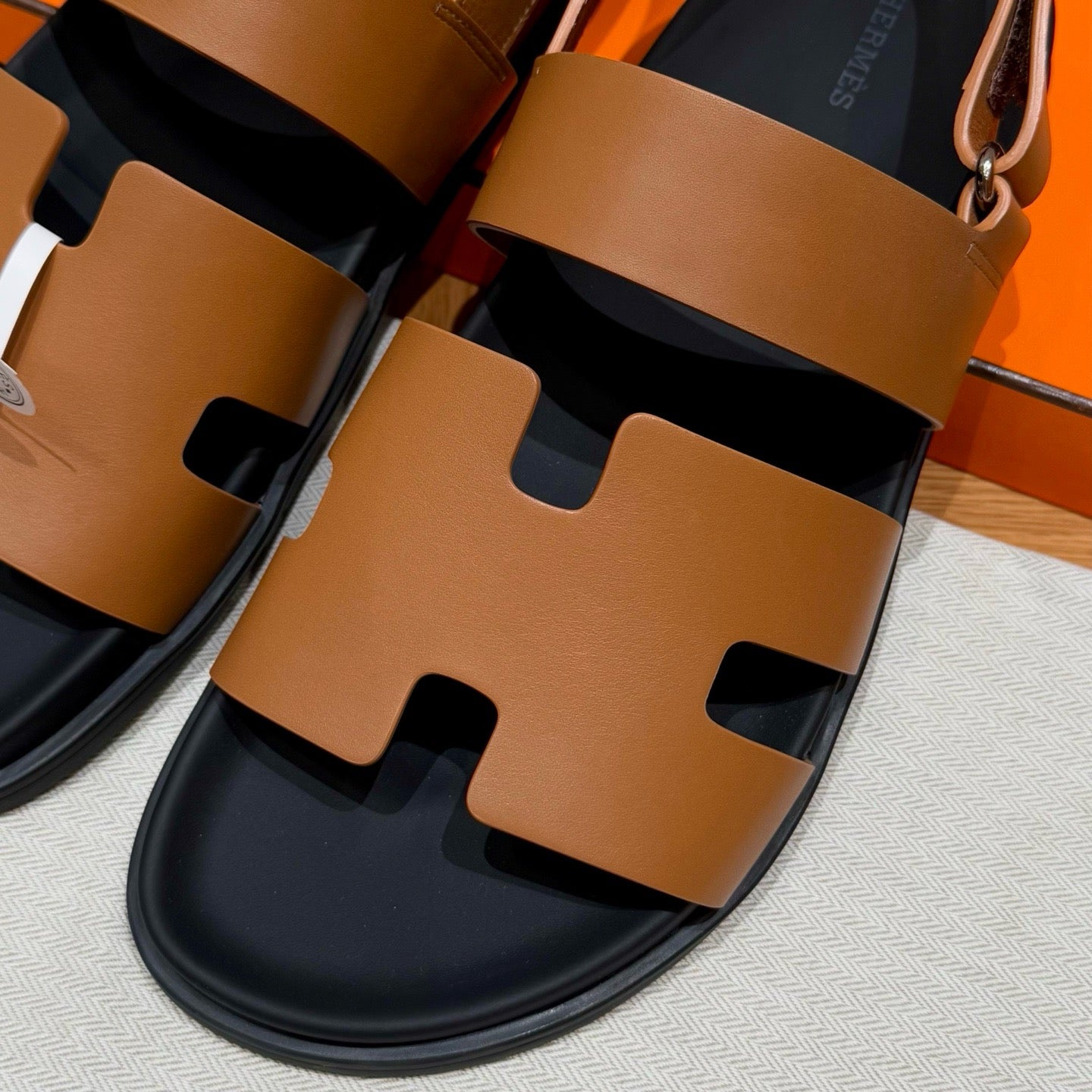 HERM GENIUS SANDALS