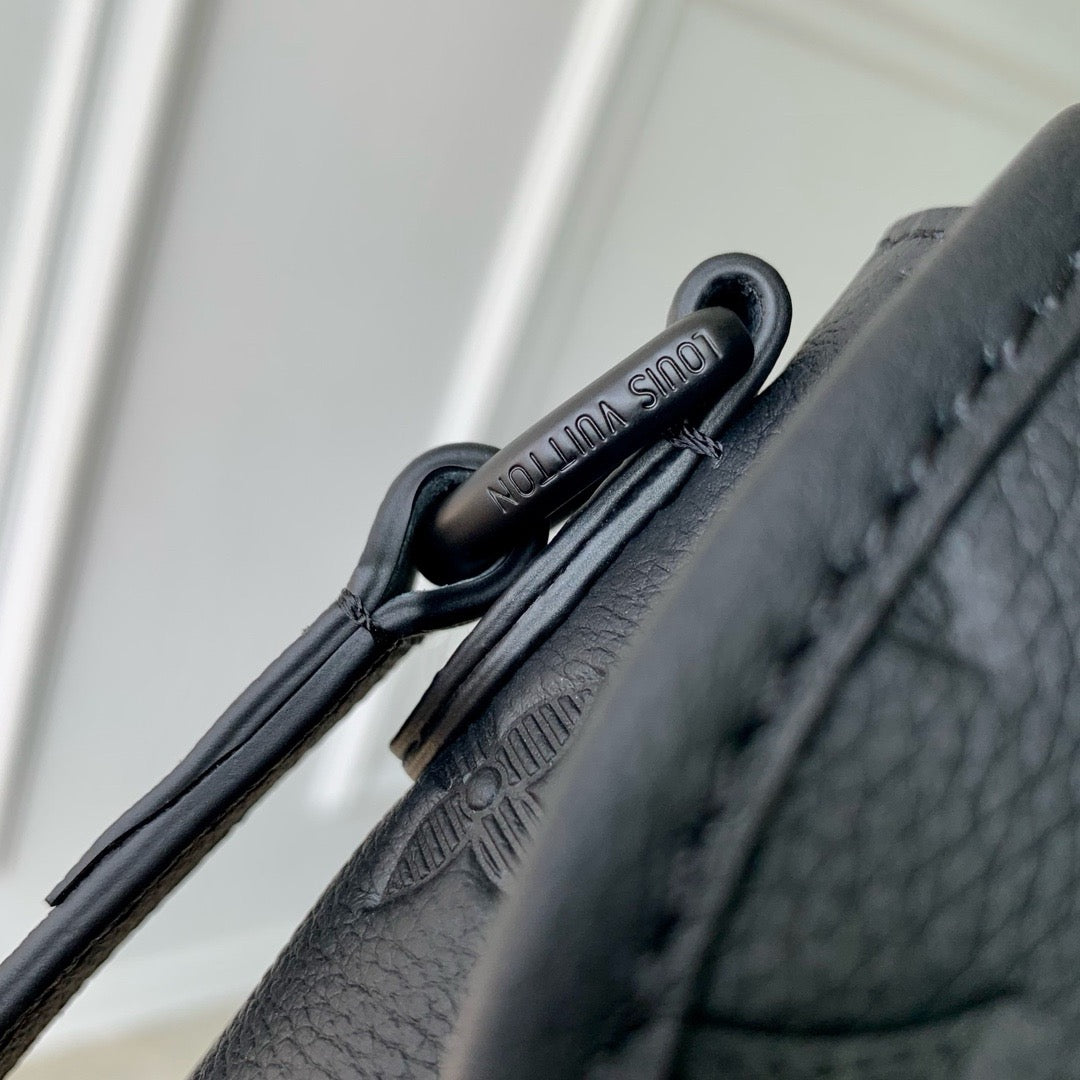 LOU PULSE WEARABLE WALLET