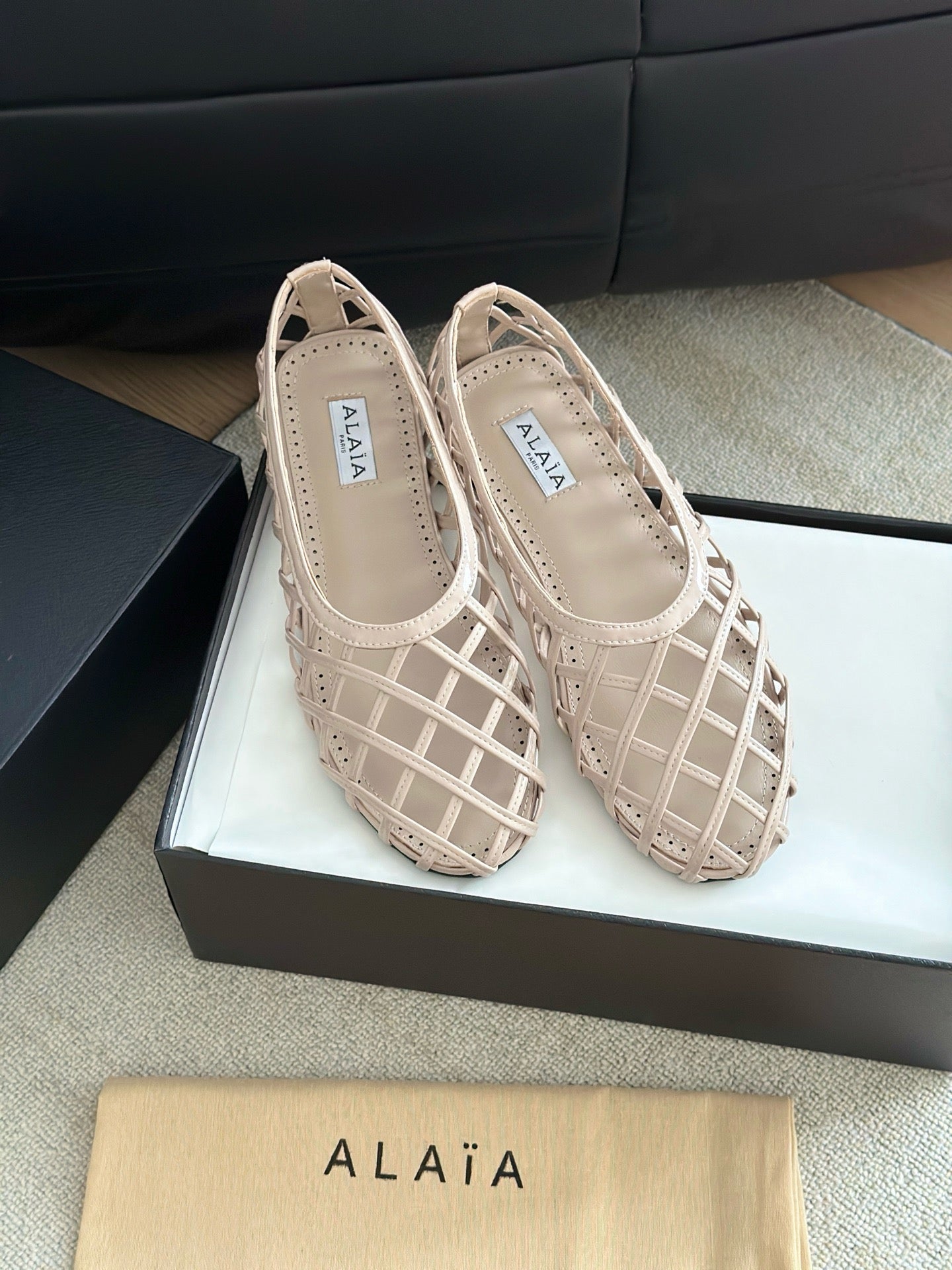 ALAIA BALLET FLATS