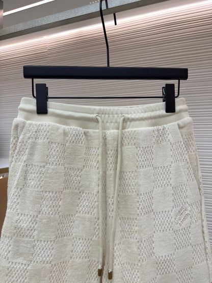 LOU SHORTS