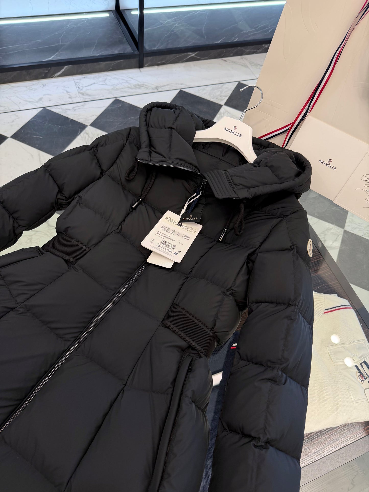 MONC FAUCON COAT