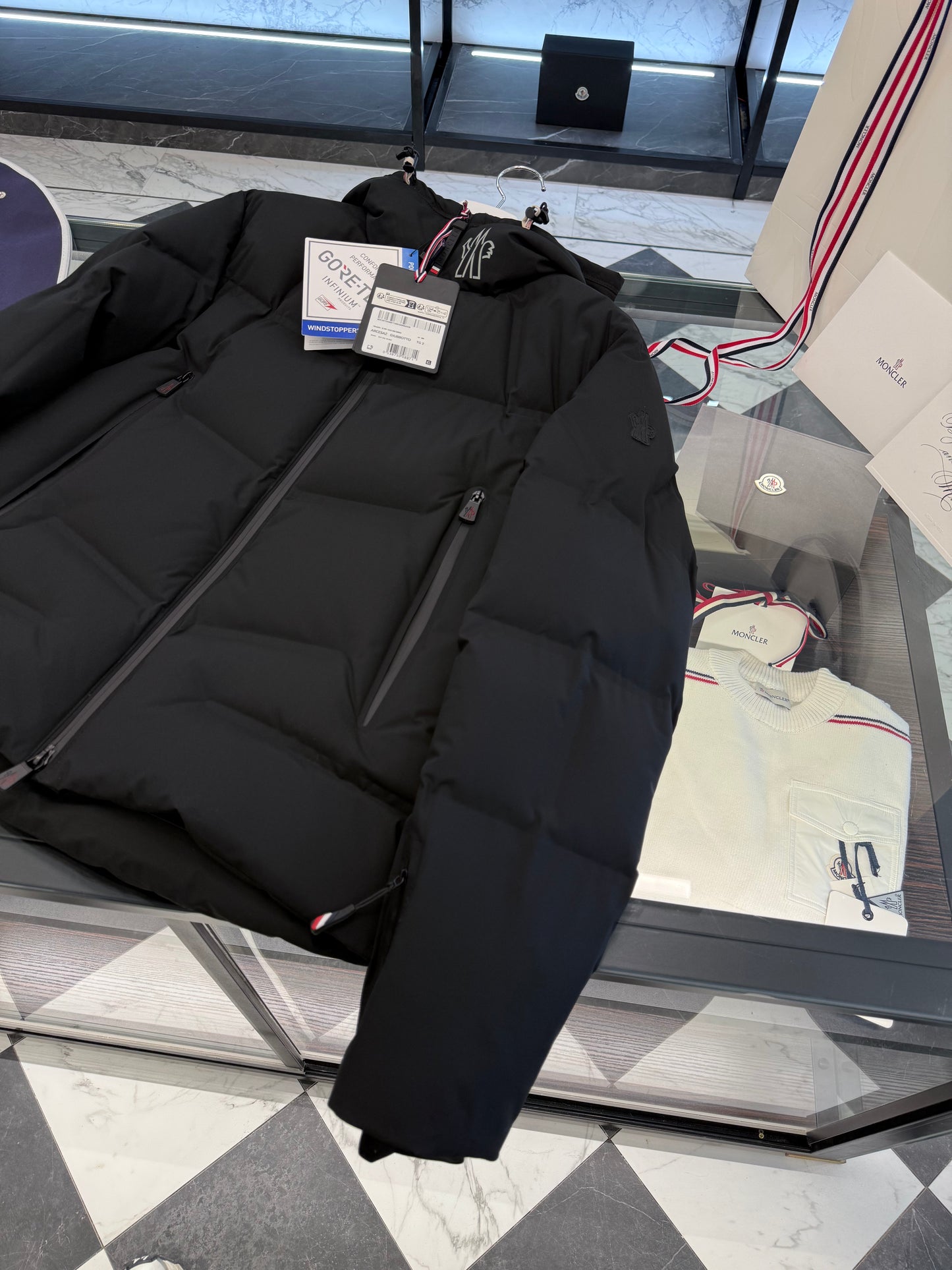 MONC ARCESAZ JACKET