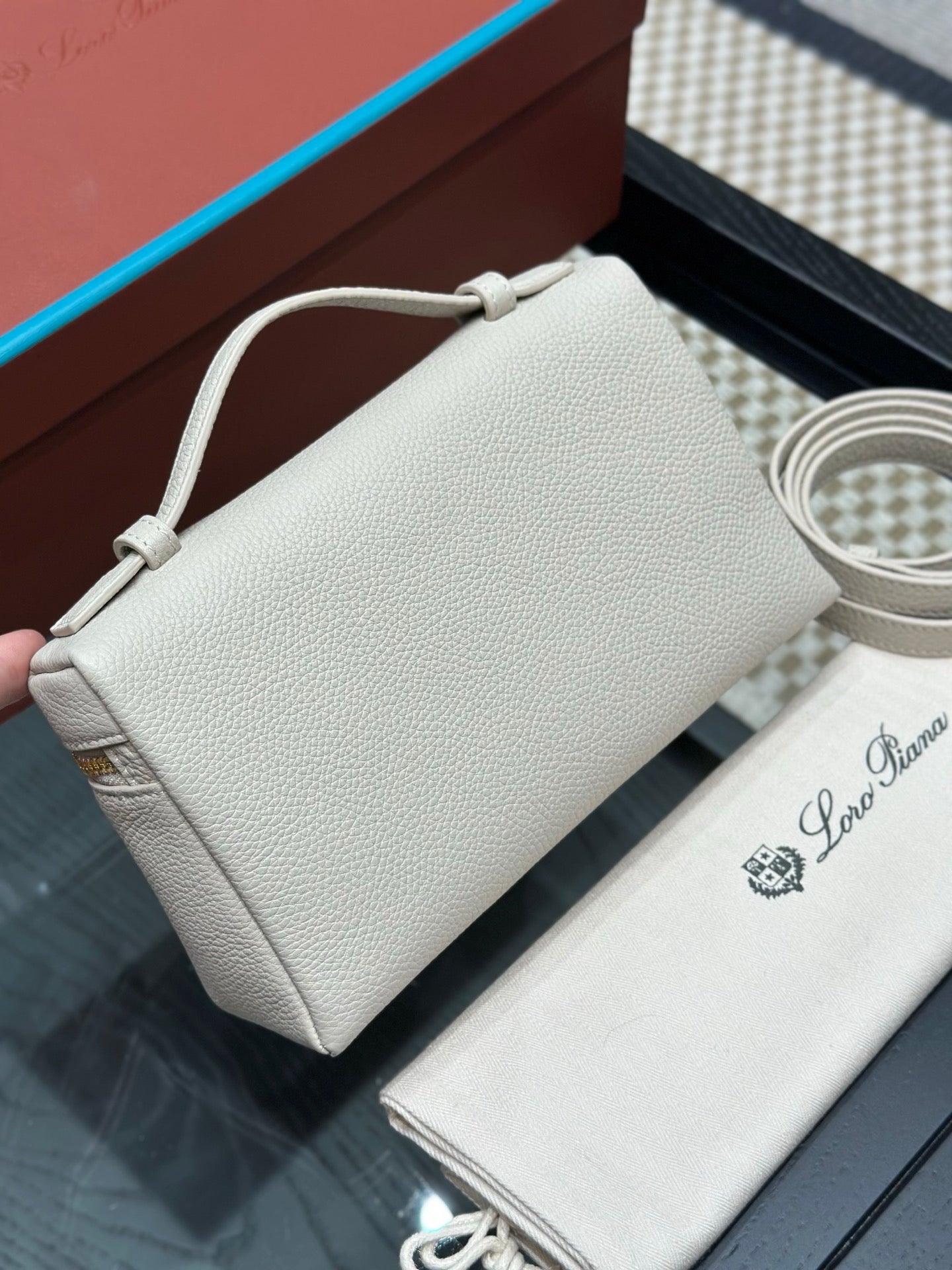 LORO P EXTRA POCKET L19 BAG