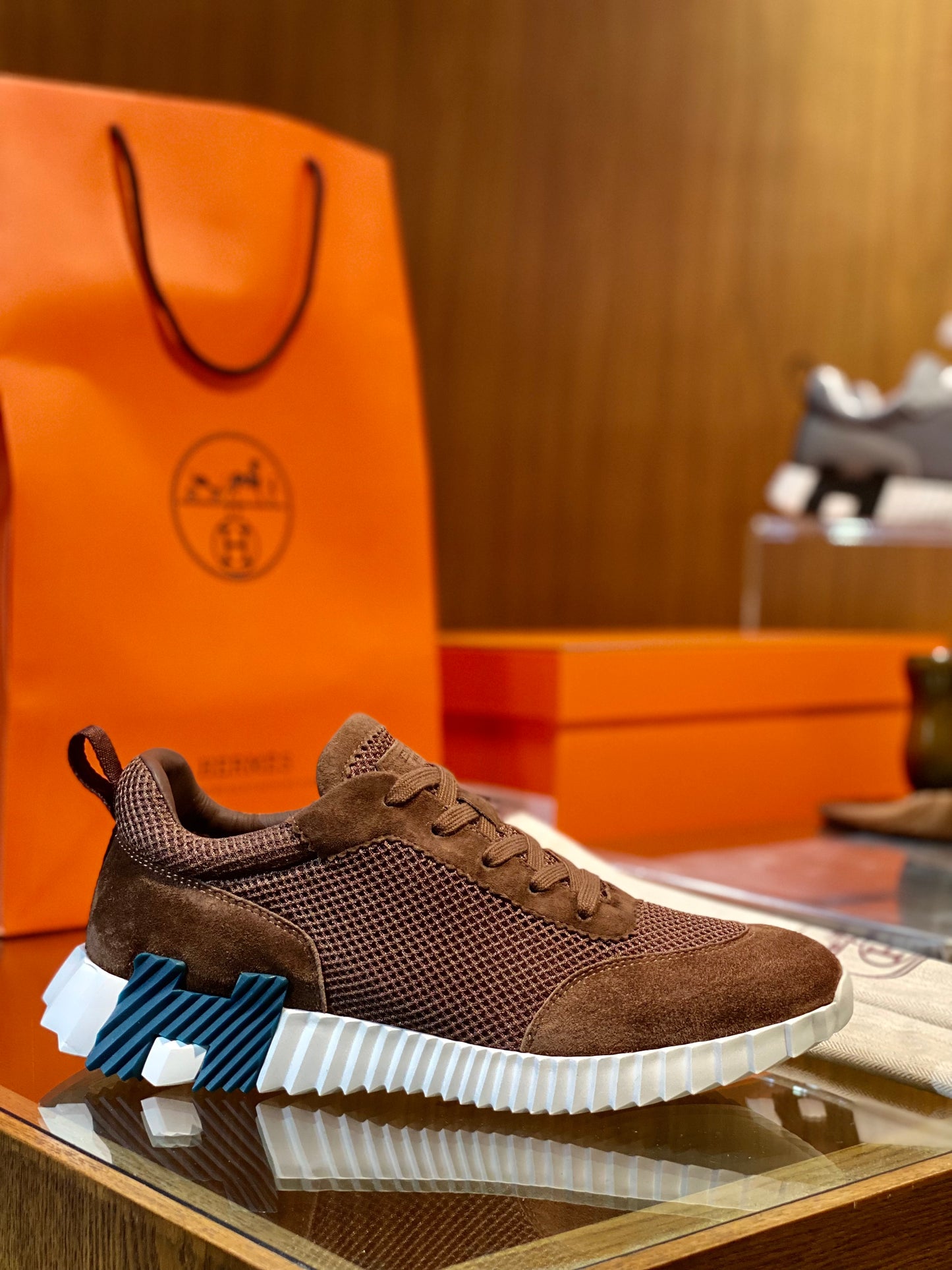 HERM BOUNCING SNEAKERS