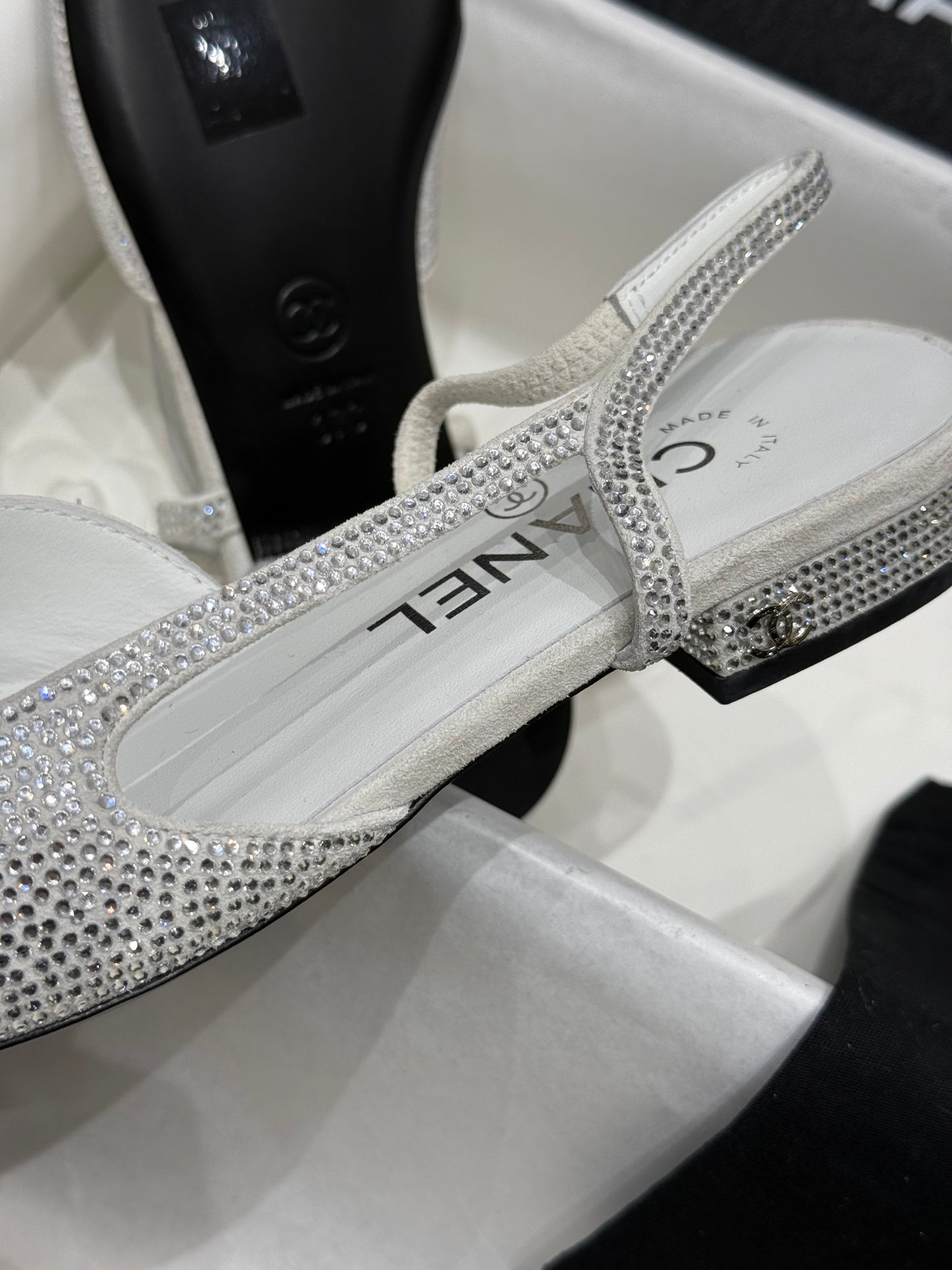CC SLINGBACK PUMPS