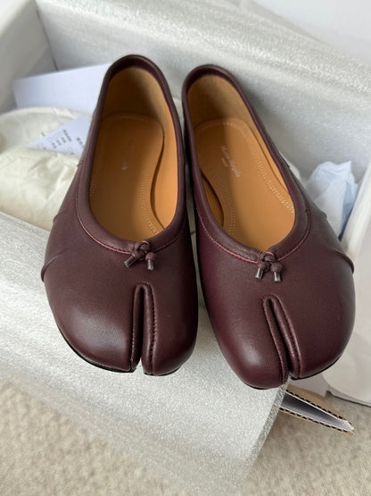 MAISON M TABI BALLET FLATS