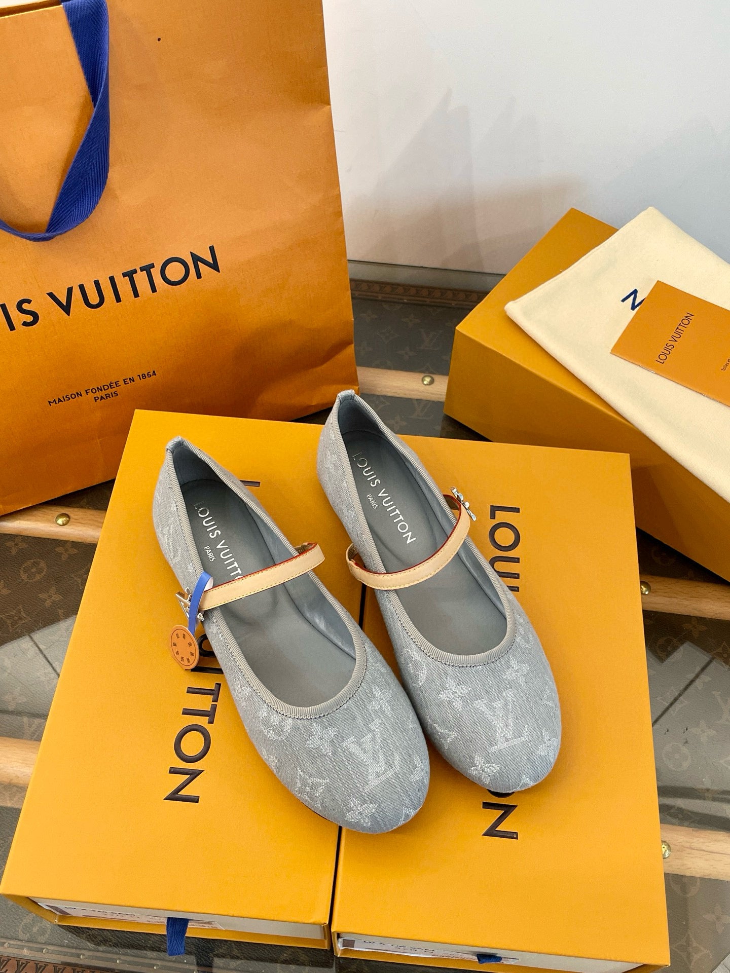 LOU ROMY BALLET FLATS