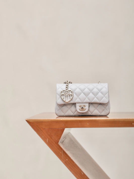 CC 25A MINI CLASSIC FLAP BAG