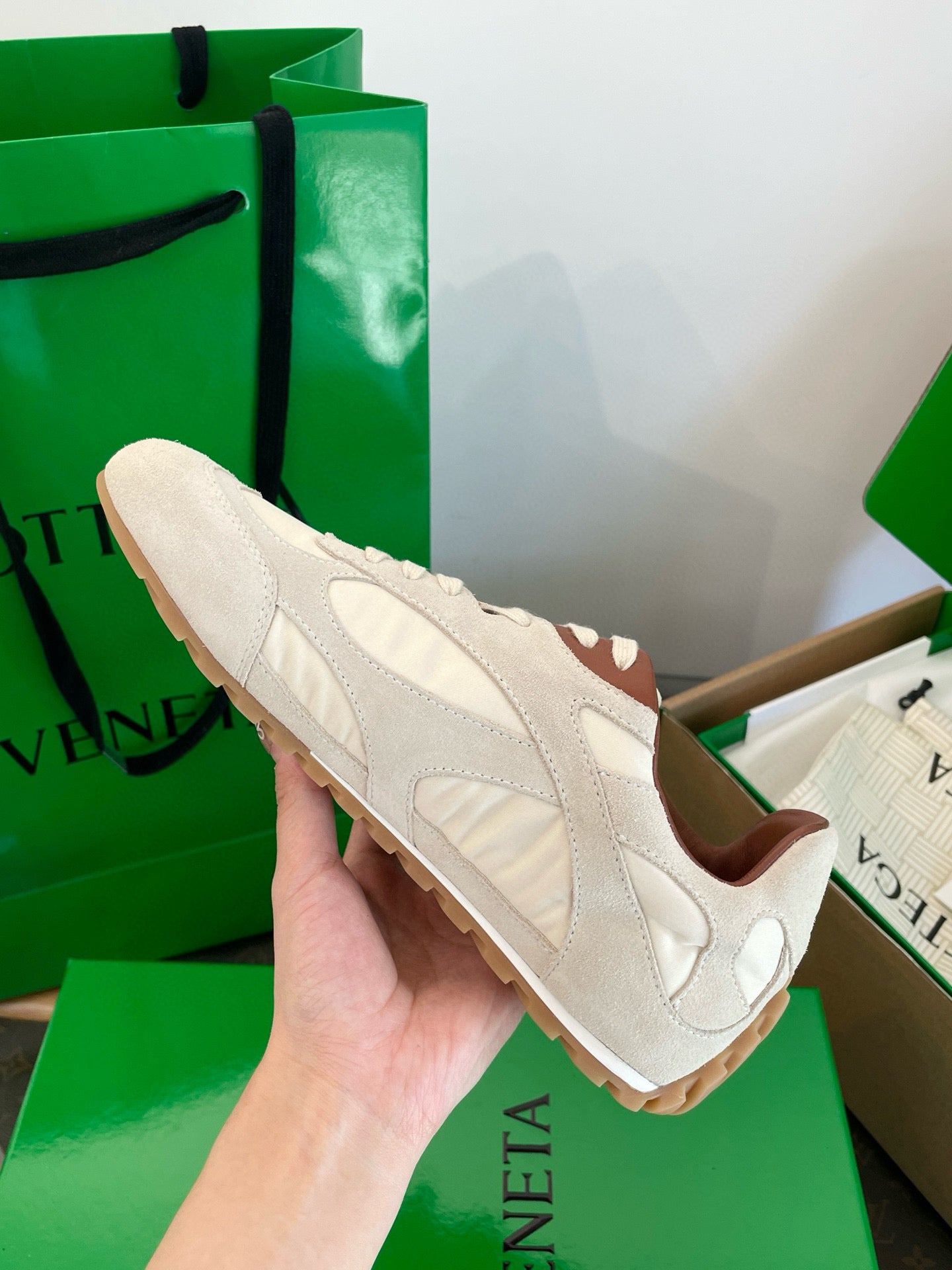 BOTT V ORBIT SNEAKER