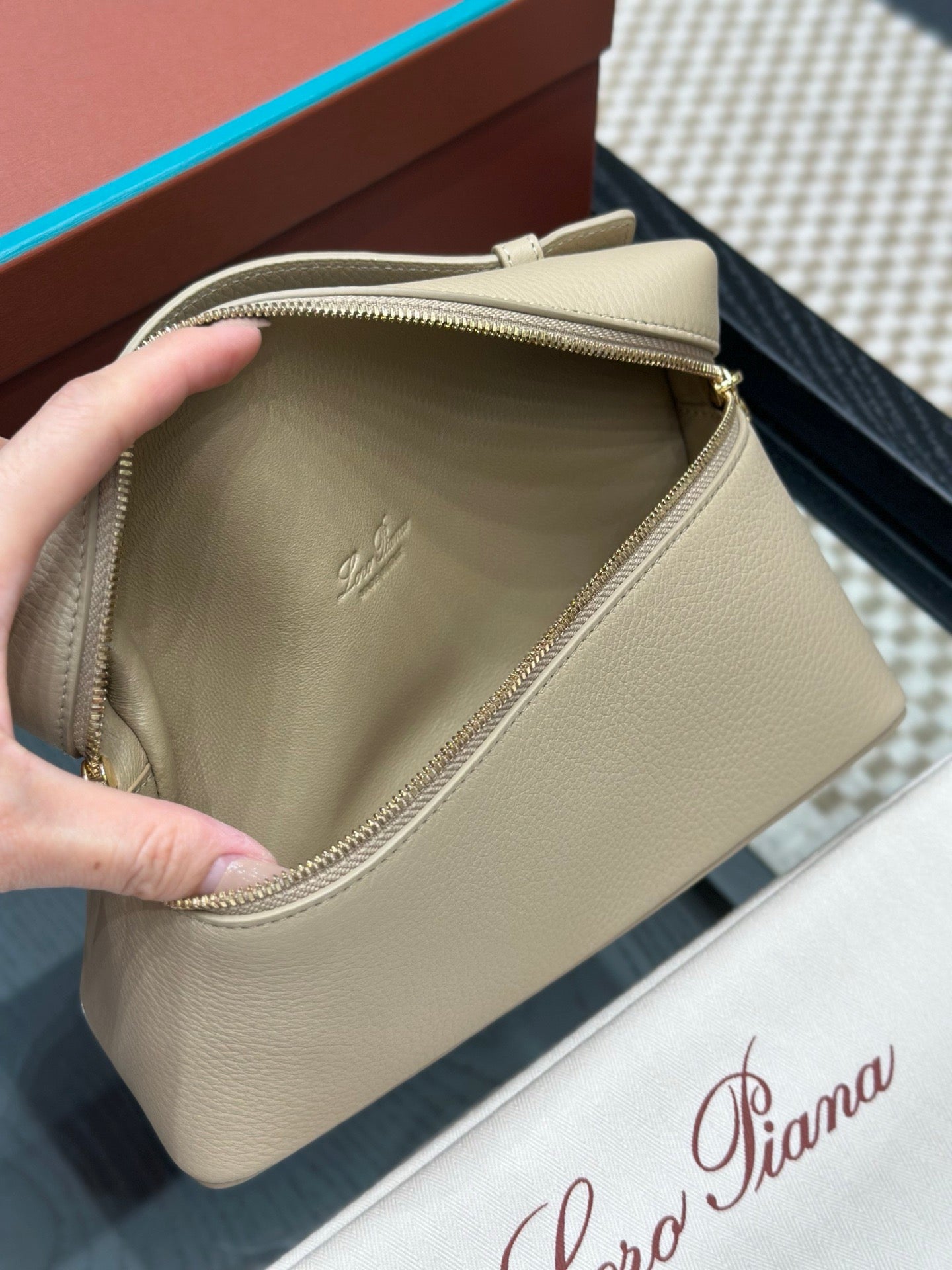 LORO P EXTRA POCKET L19 BAG