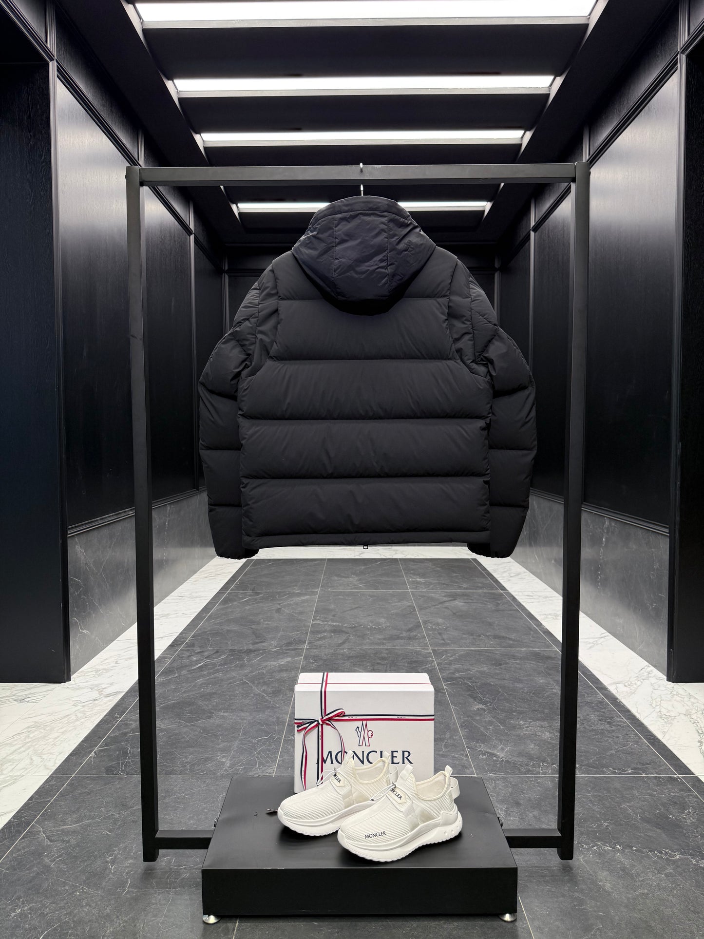 MONC CALIMA JACKET
