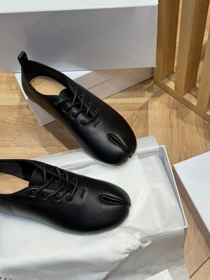 MAISON M TABI LOAFERS