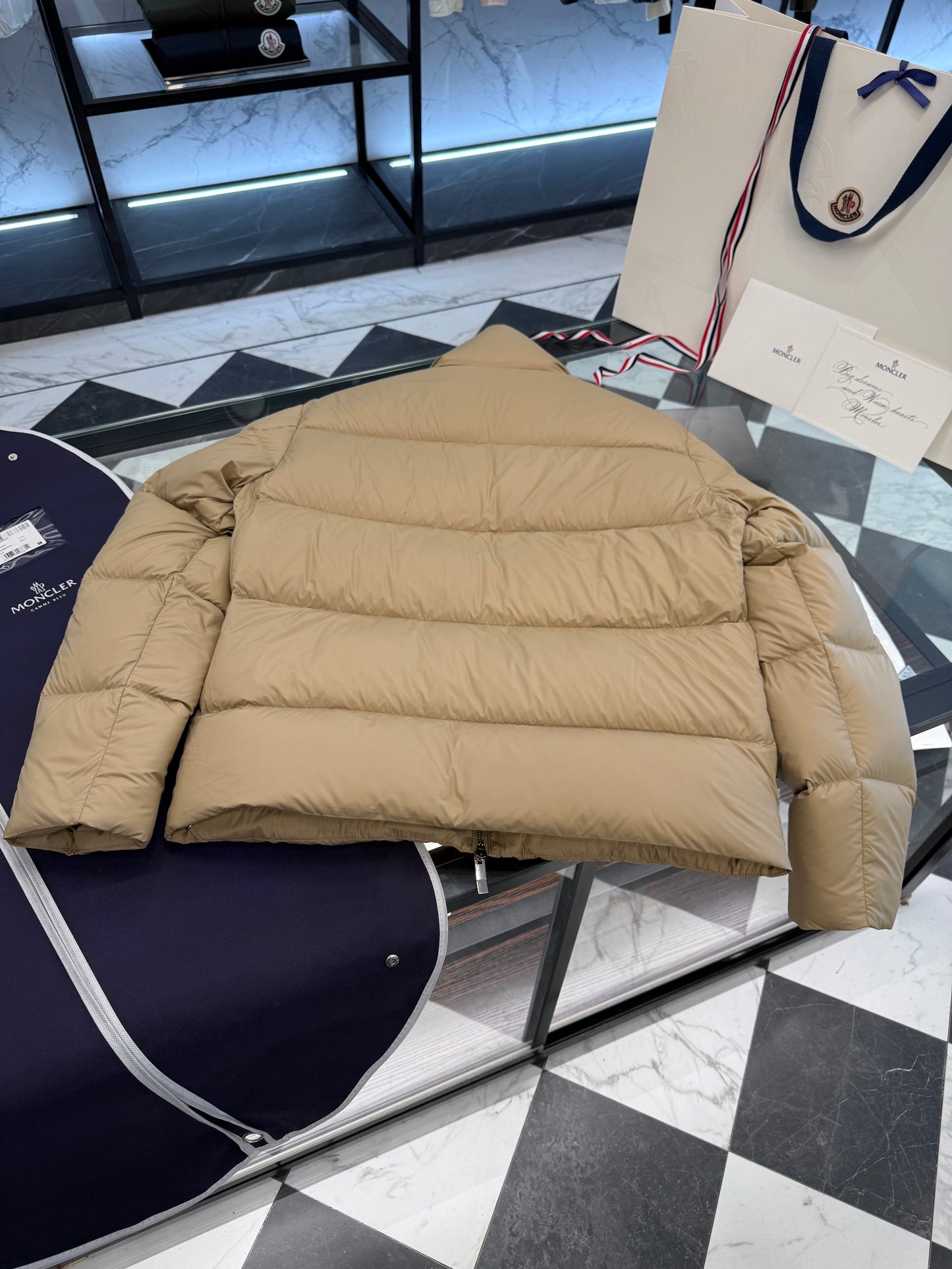 MONC TARN JACKET