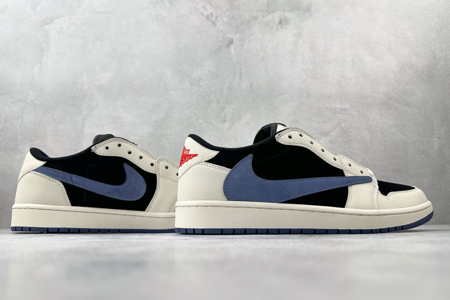 TRAVIS S x JORDAN 1 LOW