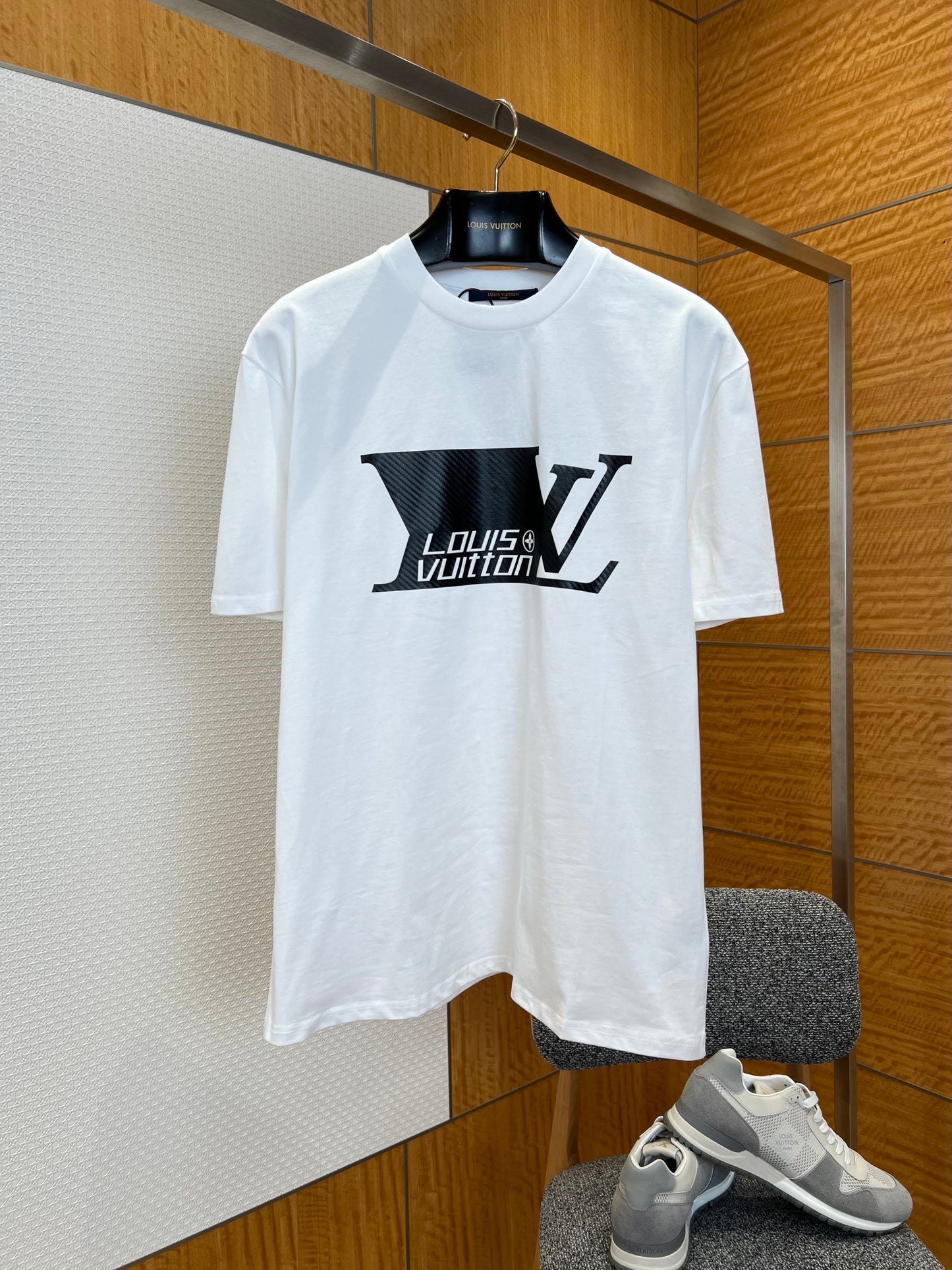 LOU T-SHIRT