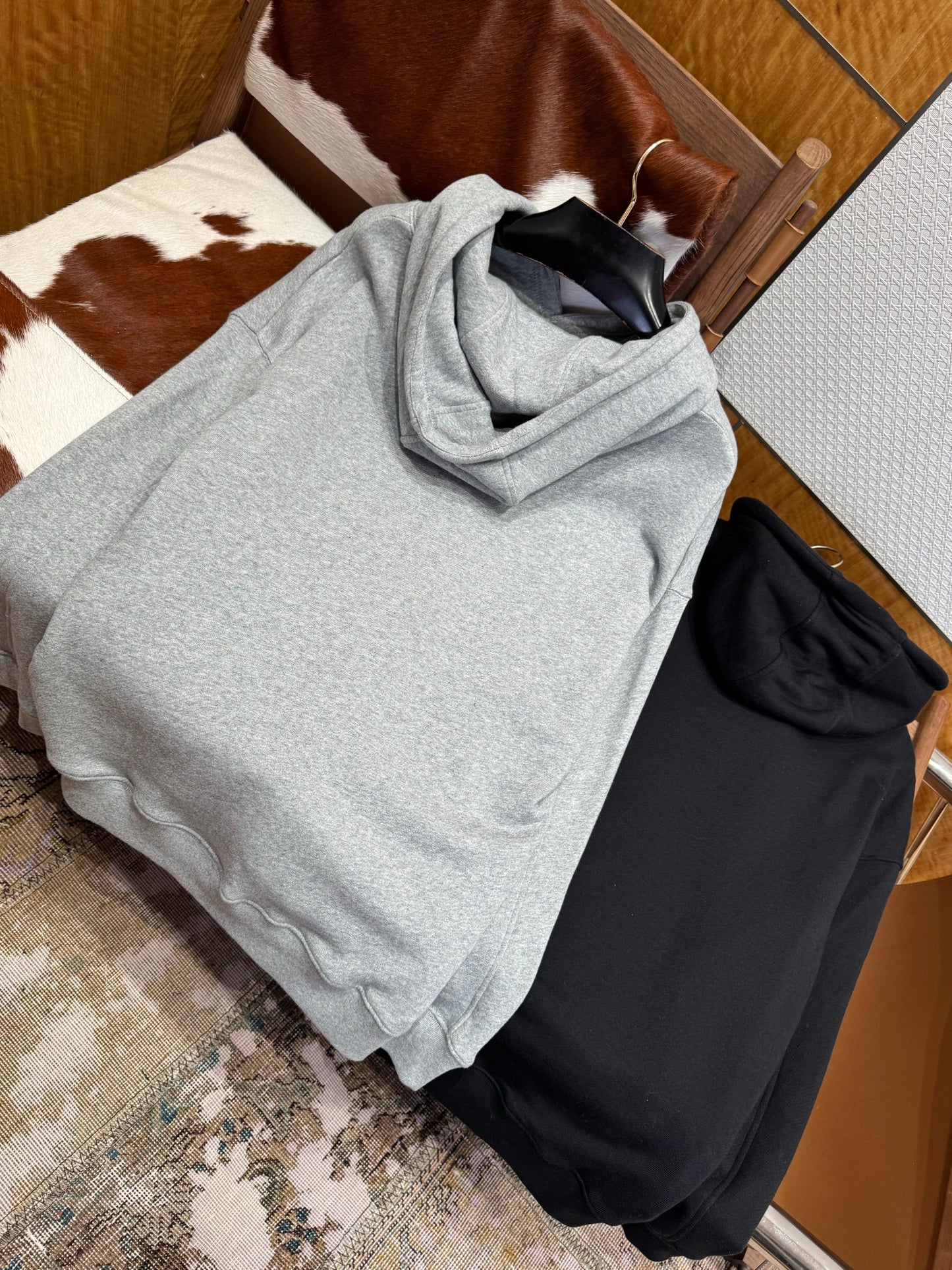 LOEW HOODIE