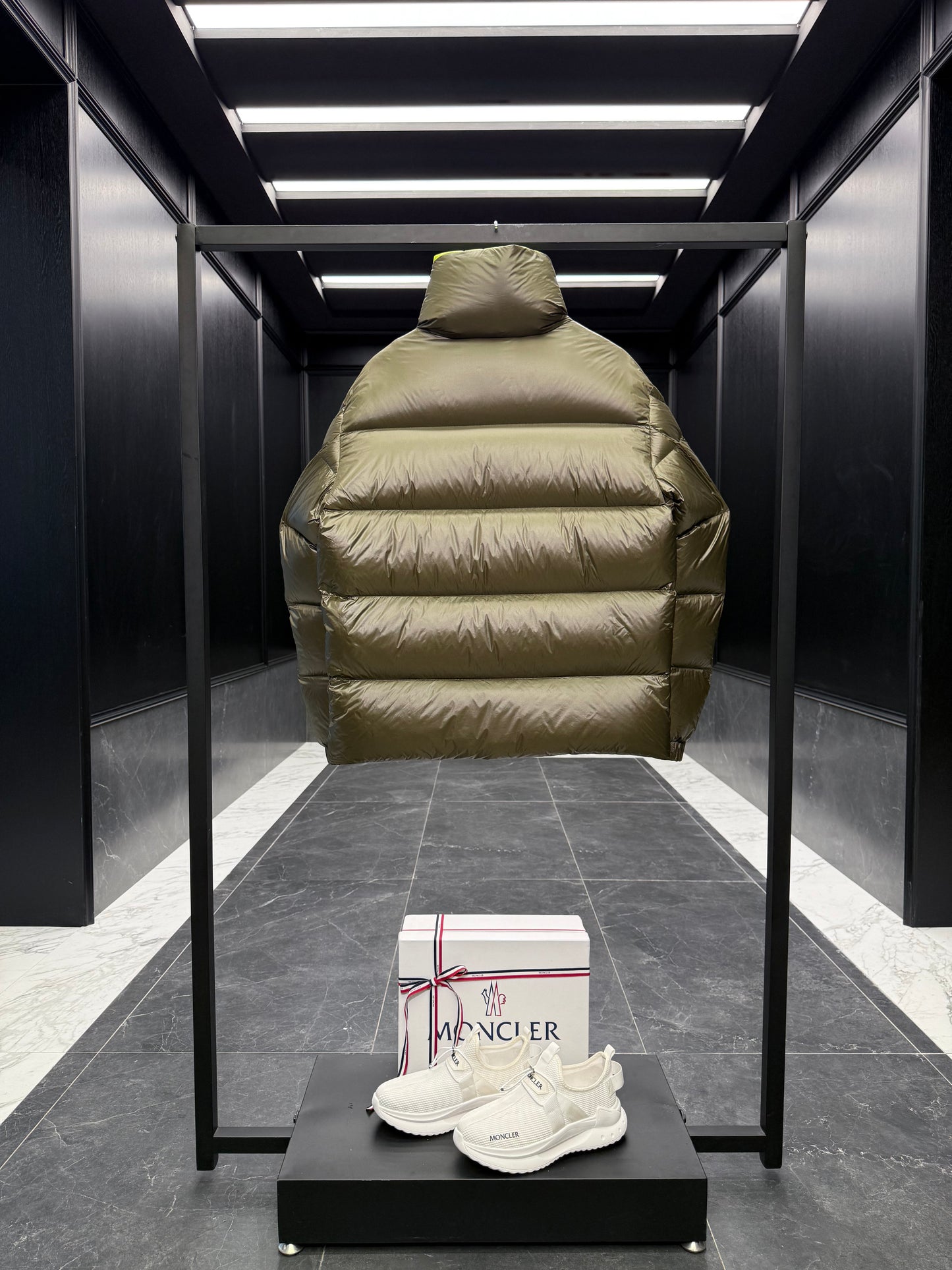 MONC DERVOX JACKET