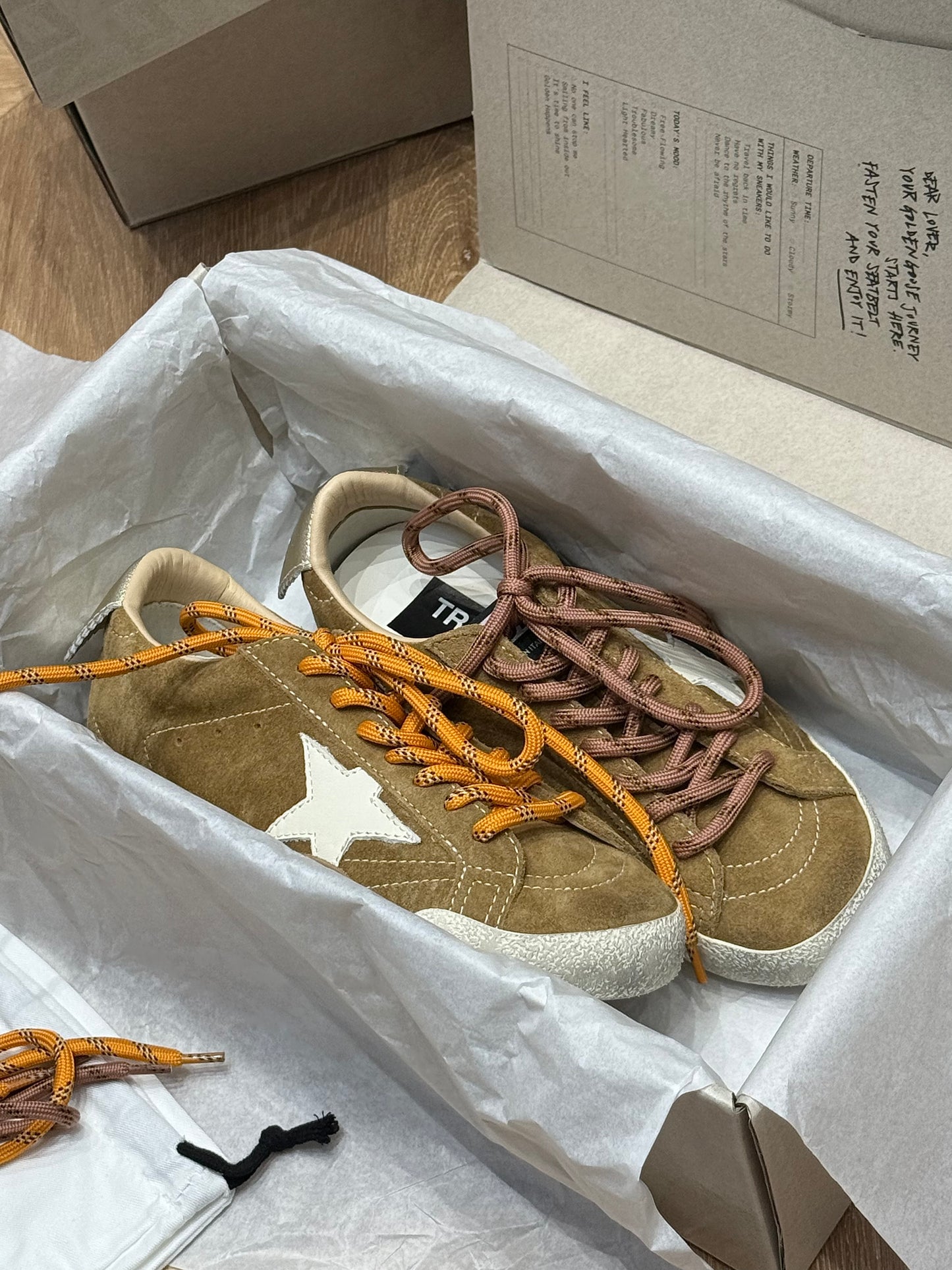 GOLDEN G TRAINERS