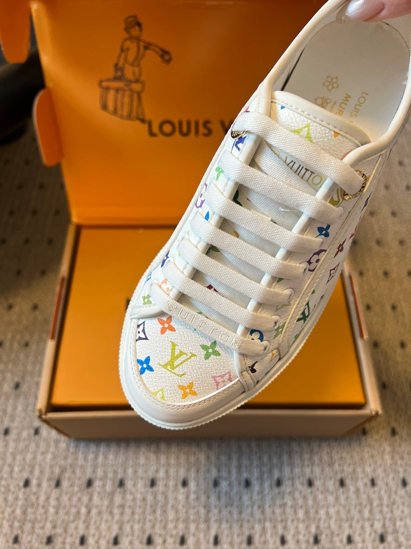 LOU x MURAKAMI LAGOON SNEAKER
