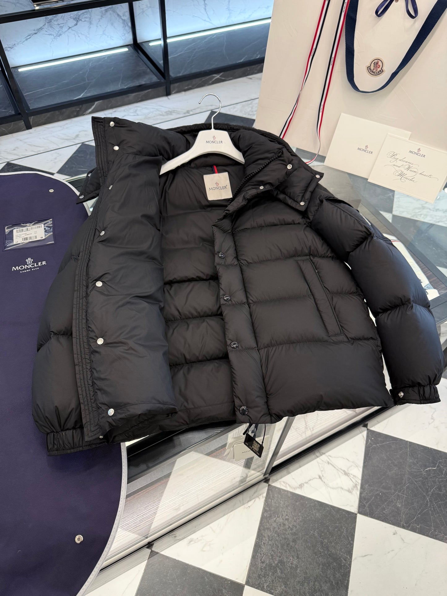 MONC VEZERE JACKET