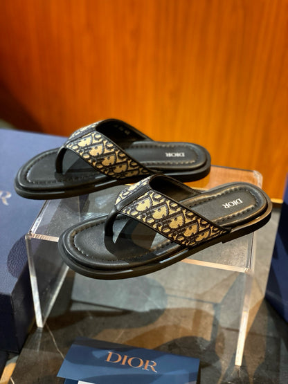CD ALIAS SANDALS
