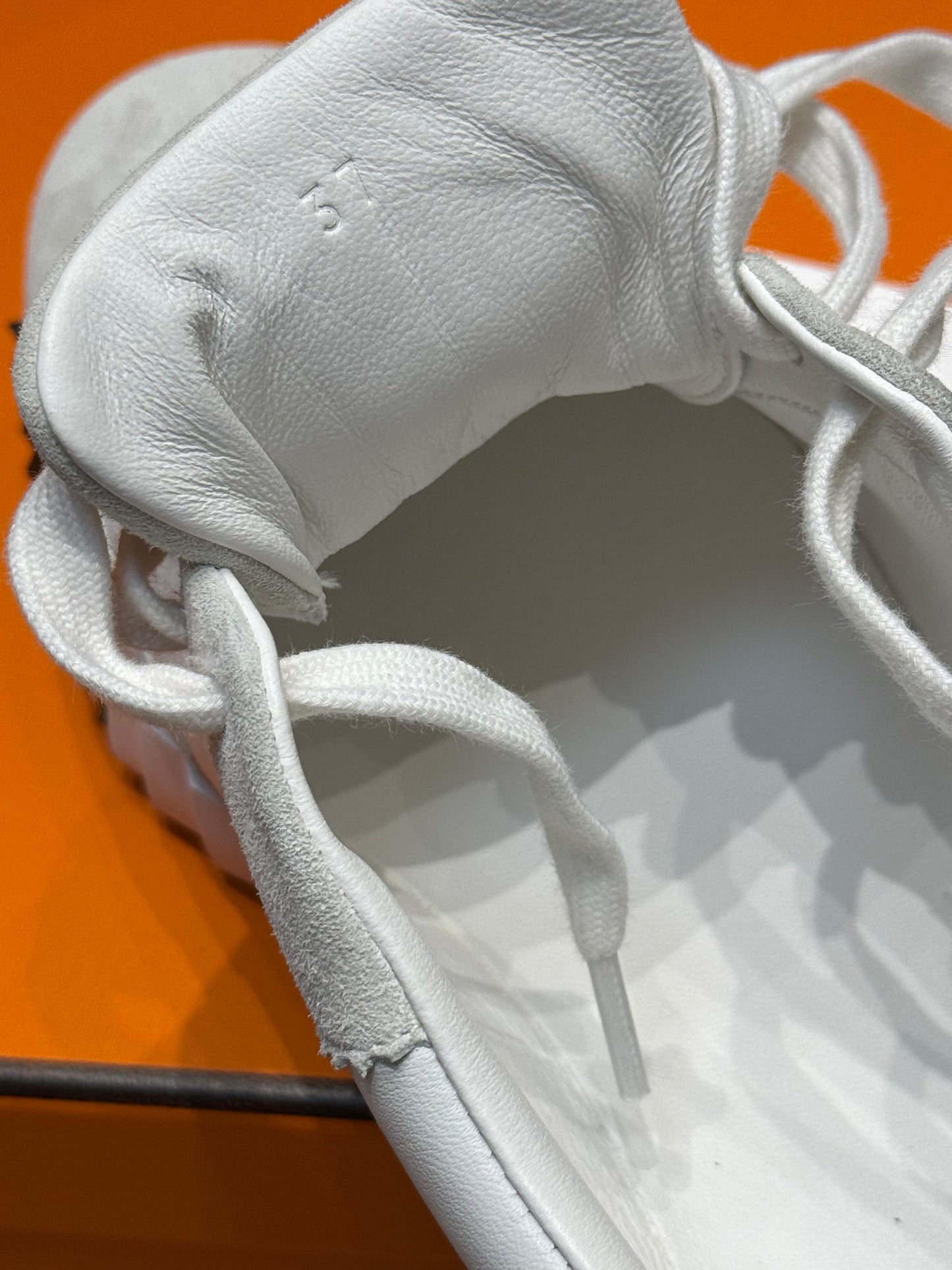 HERM BOUNCING SNEAKER