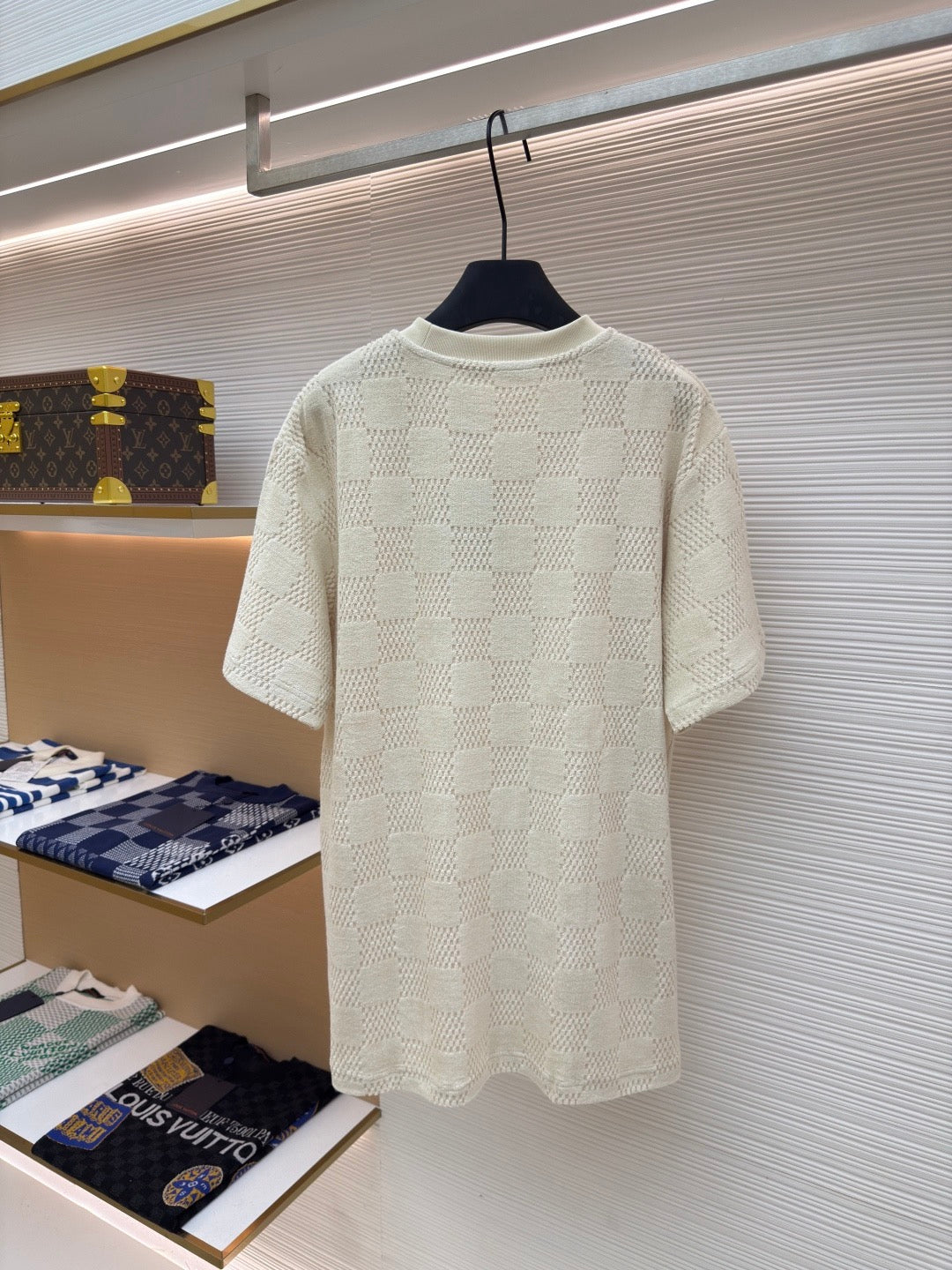 LOU T-SHIRT