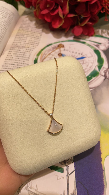 BVLG NECKLACE