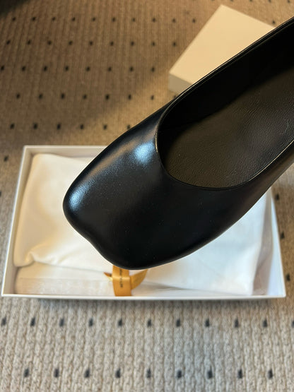 THE ROW BALLET FLATS