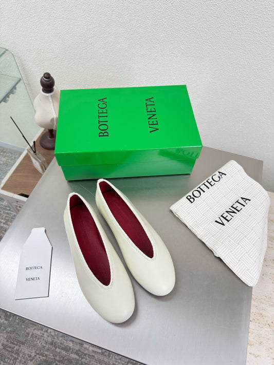 BOTT V BALLET PUMPS