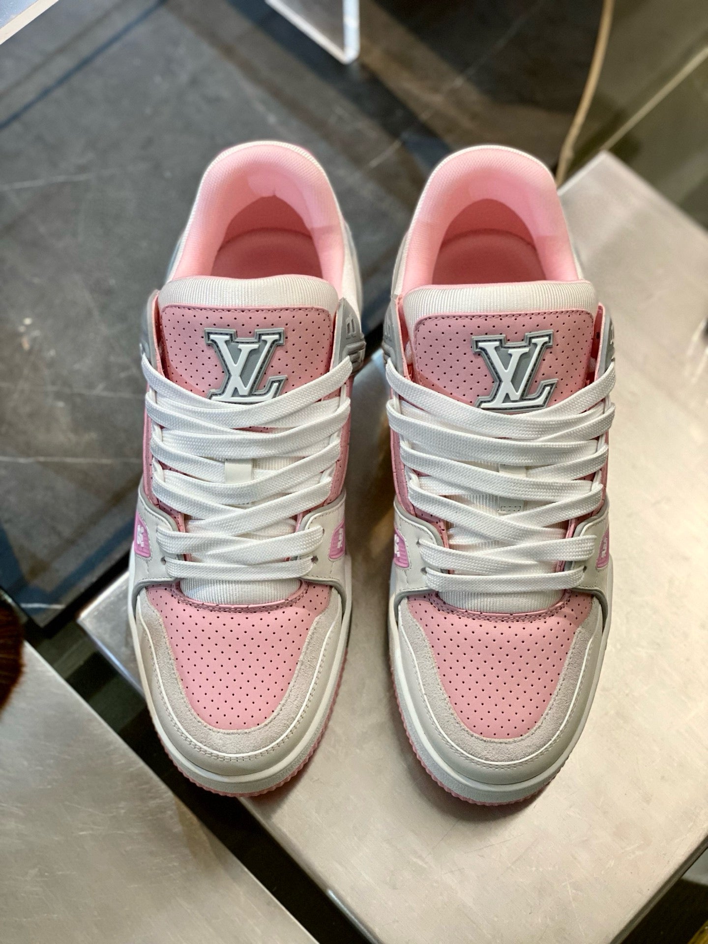 LOU TRAINERS