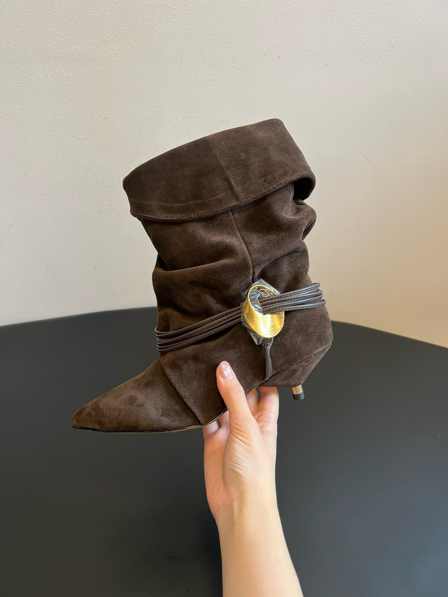 ISABEL M BOOTS