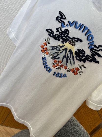 LOU T-SHIRT