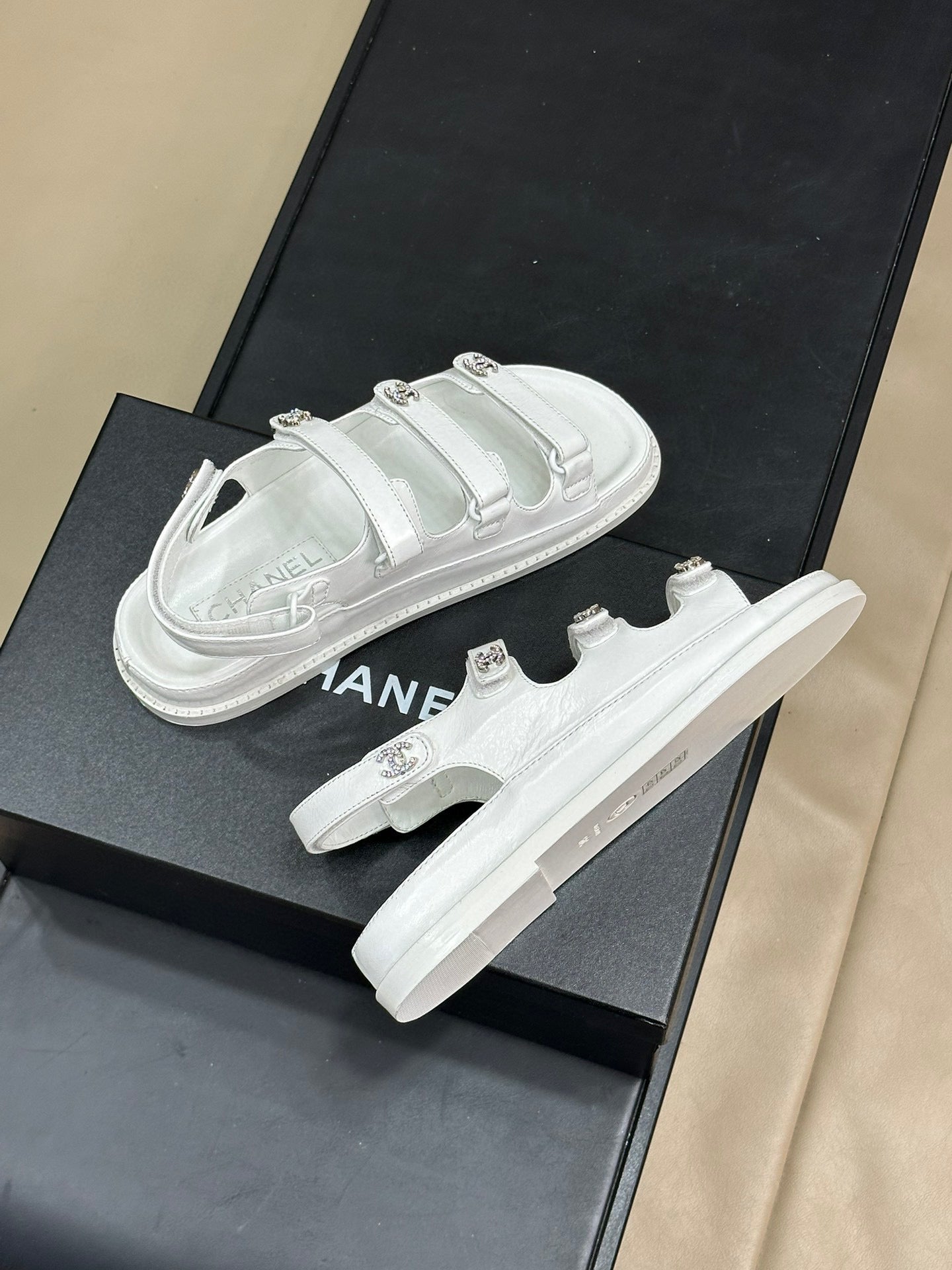 CC SANDALS