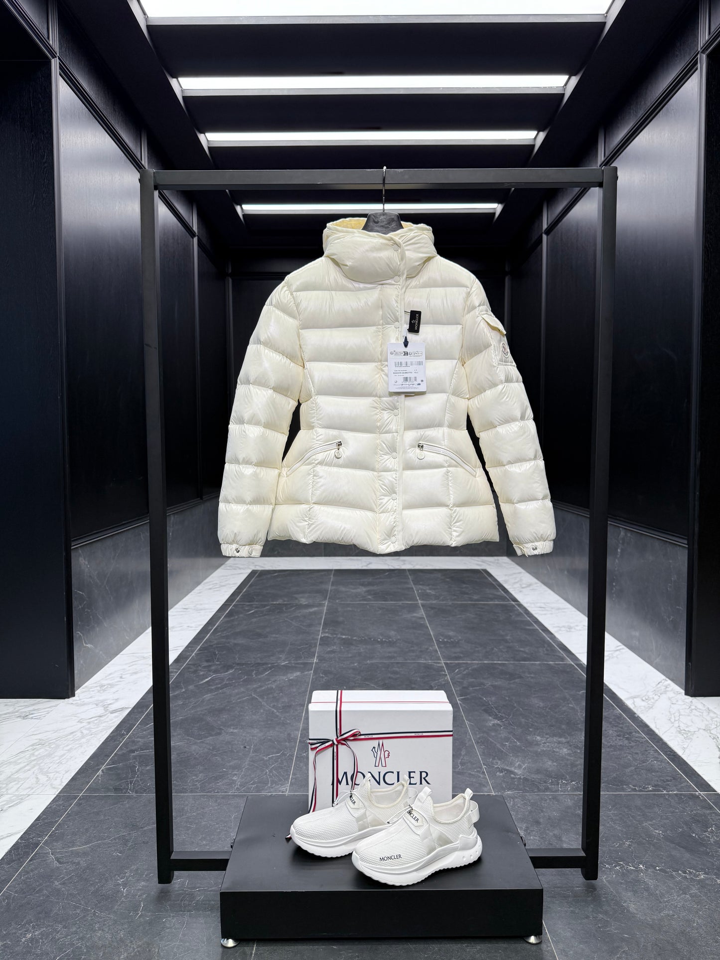 MONC BARANTE JACKET