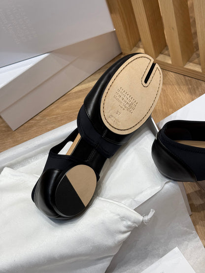 MAISON M TABI BALLET FLATS