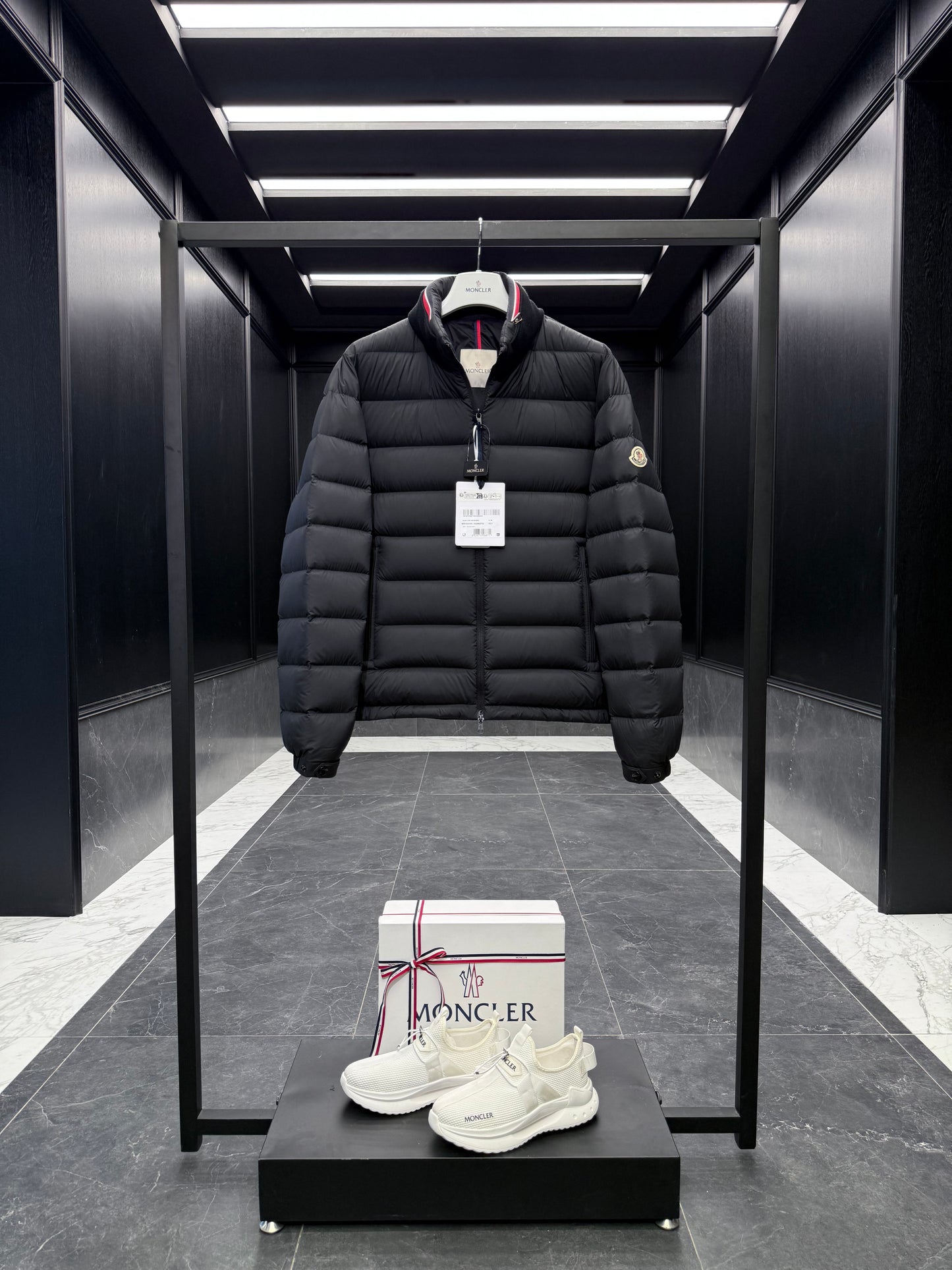 MONC BRENDANN JACKET