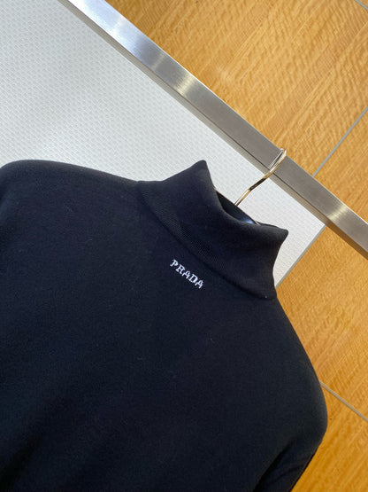 PD TURTLENECK