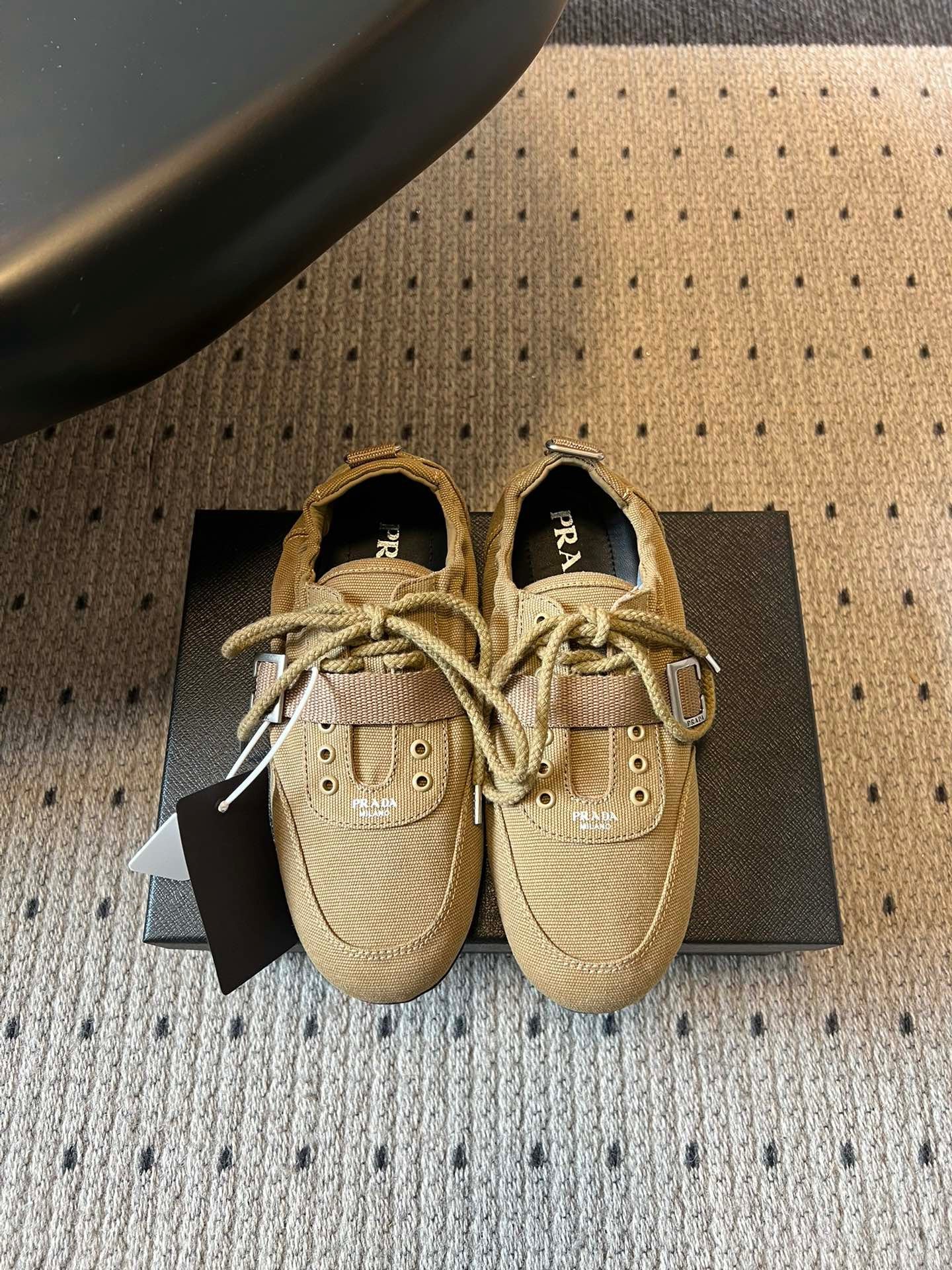 PD COLLAPSE SNEAKERS